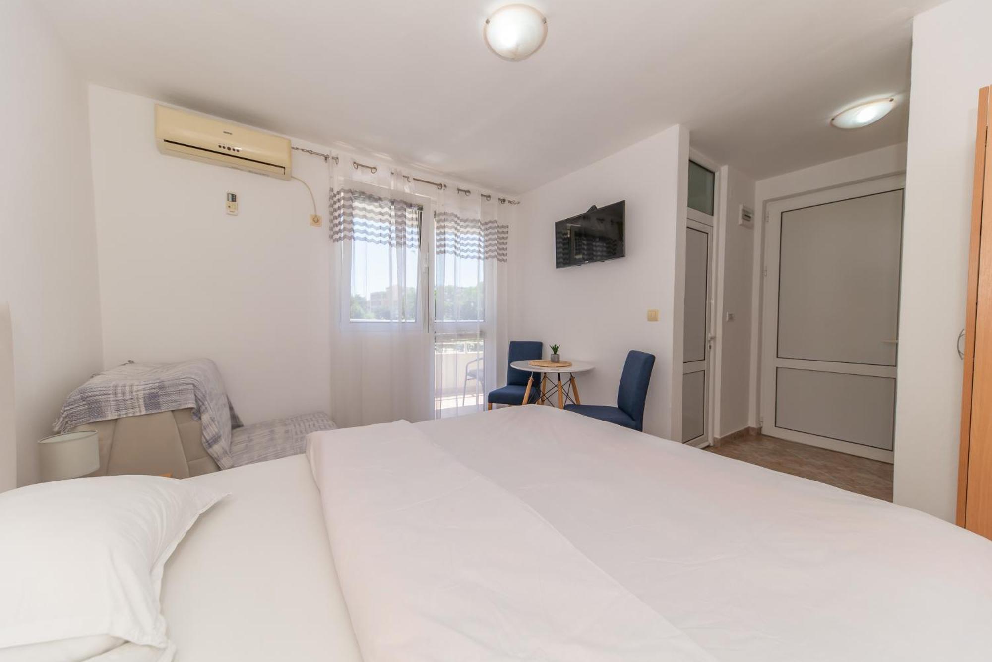 Villa Dana Bar Buitenkant foto
