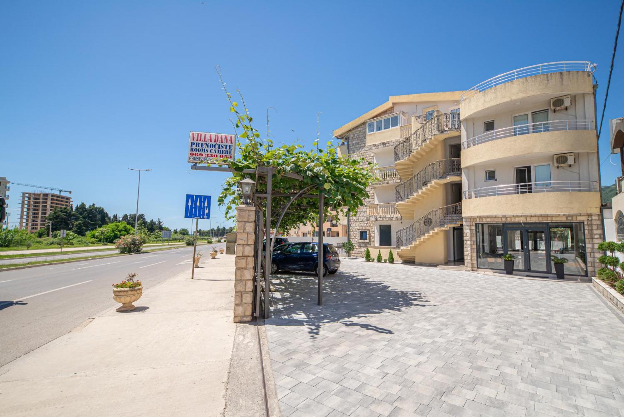Villa Dana Bar Buitenkant foto